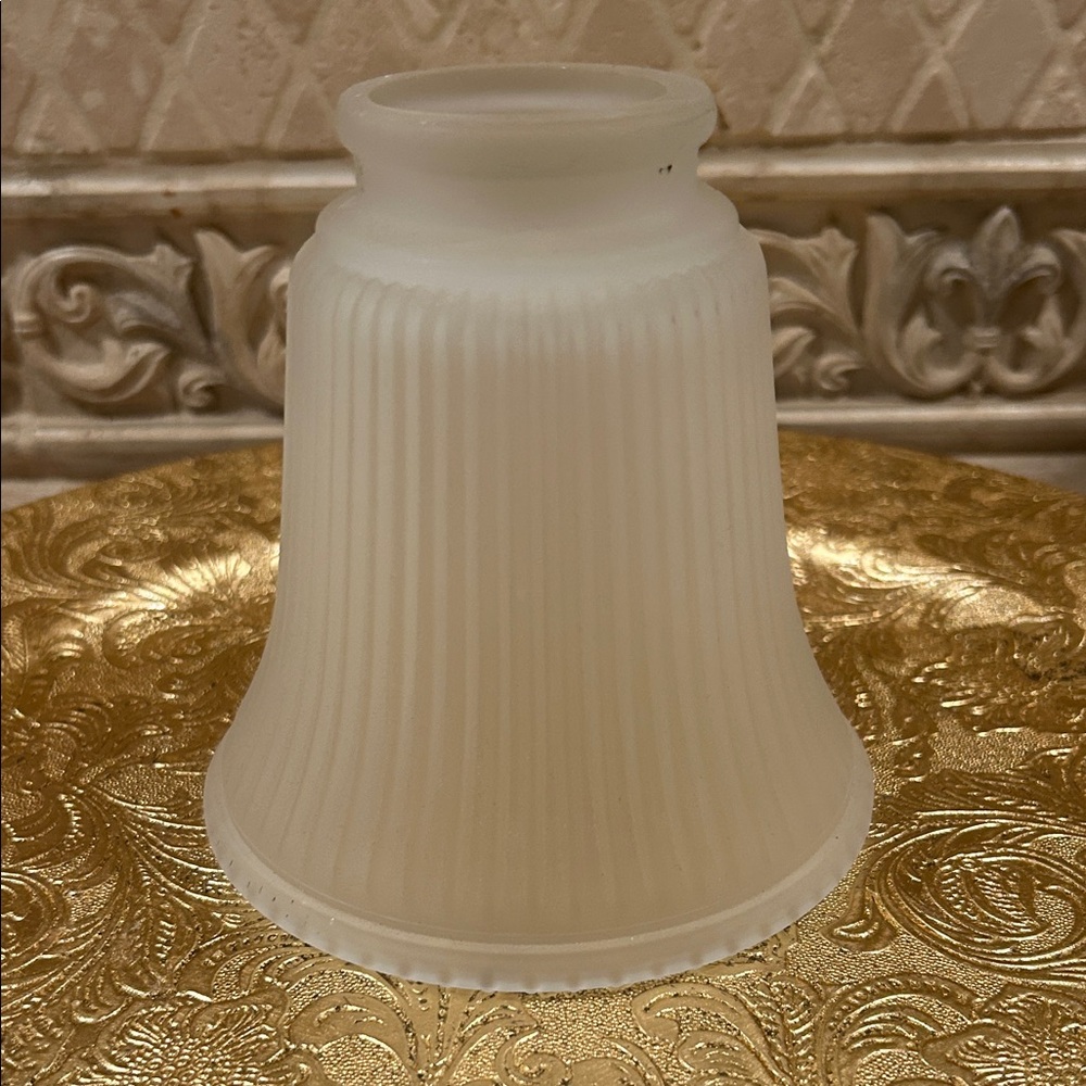 Vintage Ribbed Frosted Glass Lamp Shade - White
